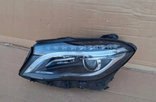 Laden Sie das Bild in den Galerie-Viewer, Frontscheinwerfer Mercedes-Benz Gla A1569062300 Links Scheinwerfer Headlight SCH2730072333jv