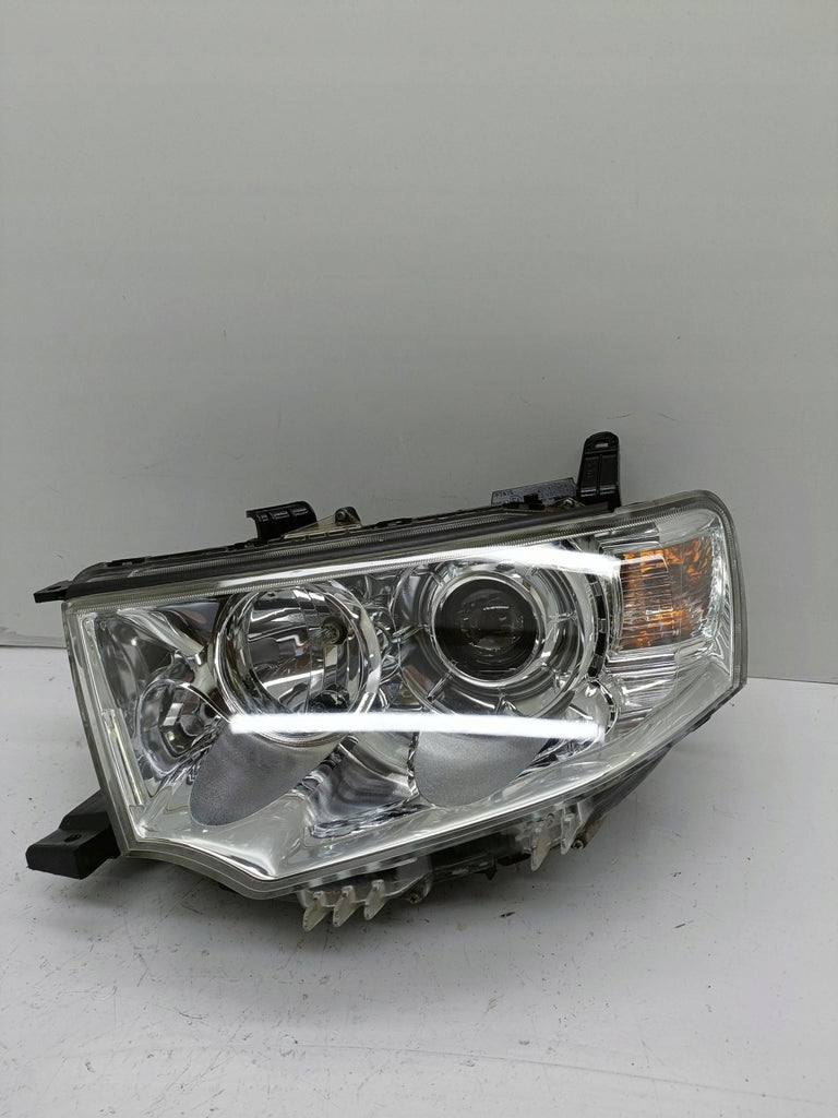 Frontscheinwerfer Mitsubishi Pajero I Sport II 8301A877 Links Headlight SCH1393163052vy