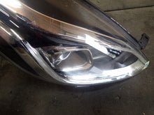 Laden Sie das Bild in den Galerie-Viewer, Frontscheinwerfer Ford Fiesta Full LED Rechts Scheinwerfer Headlight SCH6024447481ev