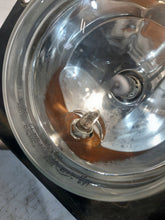 Laden Sie das Bild in den Galerie-Viewer, Frontscheinwerfer Isuzu I 15292600 Links Scheinwerfer Headlight SCH4197298880gz