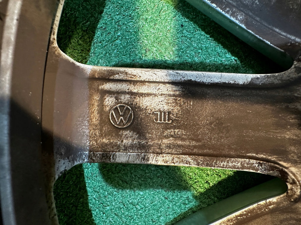 1x Alufelge 17 Zoll 6.5" 5x112 48,5ET 5TA601025J VW Touran Rim Wheel FEL9386999496uo