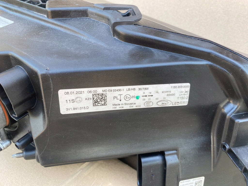 Frontscheinwerfer Skoda Superb III 3V1941015D LED Links Scheinwerfer Headlight