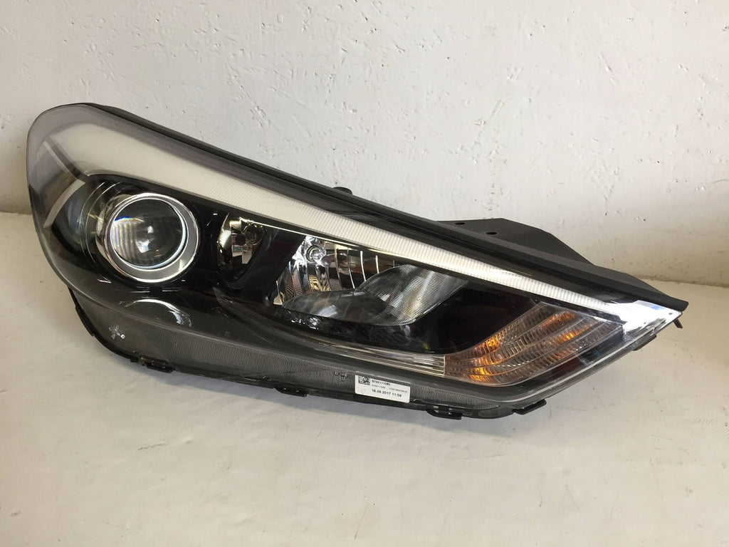 Frontscheinwerfer Hyundai Tucson 92101D7100 09201718 Rechts oder Links SCH4237517470rf