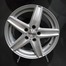 Laden Sie das Bild in den Galerie-Viewer, 4x Alufelge 16 Zoll 6.5" 5x112 38ET Glanz Silber Audi Superb III Octavia I FEL1344194403mp