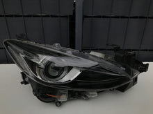 Laden Sie das Bild in den Galerie-Viewer, Frontscheinwerfer Mazda III 5898730100 BHN3-51030 LED Rechts Headlight SCH1059008218dm