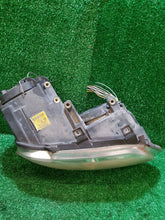 Laden Sie das Bild in den Galerie-Viewer, Frontscheinwerfer VW Touran 0301205272 Xenon Rechts Scheinwerfer Headlight SCH1678006022az