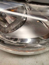 Laden Sie das Bild in den Galerie-Viewer, Frontscheinwerfer Citroën C4 9687304480 Ein Satz Scheinwerfer Headlight SCH5981343351ma