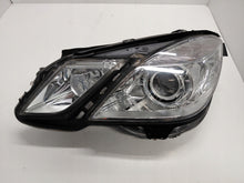 Laden Sie das Bild in den Galerie-Viewer, Frontscheinwerfer Mercedes-Benz W212 A2128201959 Xenon Links Headlight SCH3504872025lf