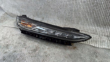 Load image into Gallery viewer, Frontscheinwerfer Hyundai Kona LED Vorderseite Scheinwerfer Headlight SCH6155682376mt