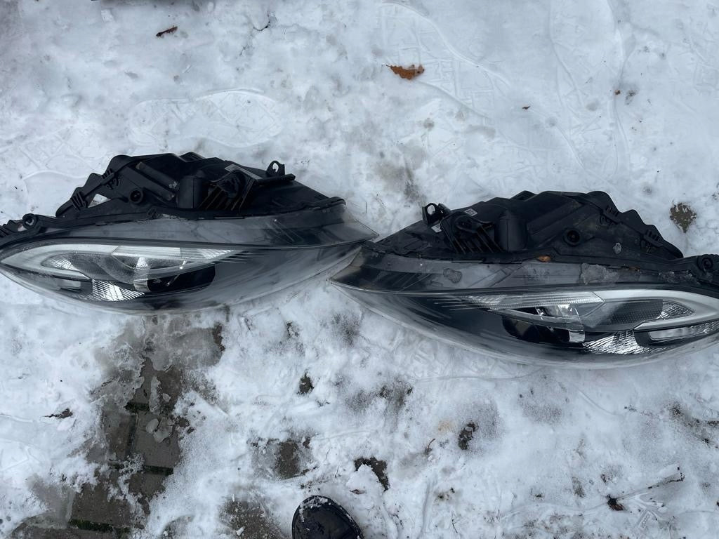 Frontscheinwerfer Volvo V40 Xenon Ein Stück (Rechts oder Links) Headlight SCH1709974325zw