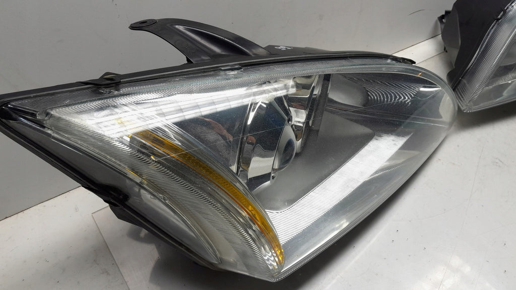 Frontscheinwerfer Ford Focus 4M51-13K060-AA Rechts Scheinwerfer Headlight