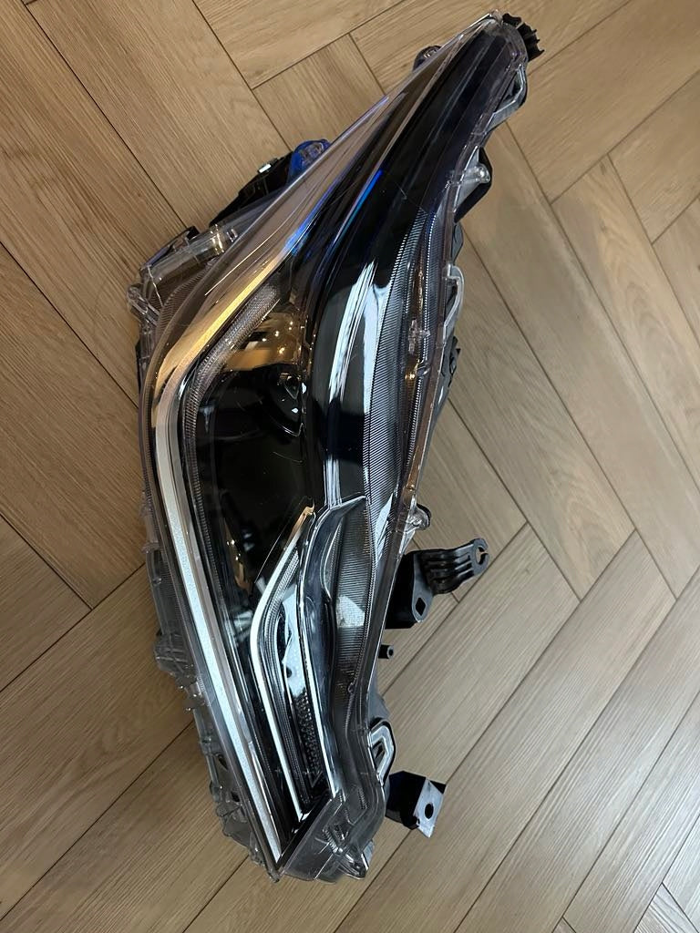 Frontscheinwerfer Toyota Corolla 81110-02 Rechts Scheinwerfer Headlight SCH4521390440ja