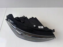 Load image into Gallery viewer, Frontscheinwerfer VW Passat 3J1941006 Rechts Scheinwerfer Headlight SCH3777513134kq
