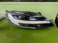 Laden Sie das Bild in den Galerie-Viewer, Frontscheinwerfer Volvo V40 32228480 Rechts Scheinwerfer Headlight SCH7809425911ya