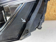 Load image into Gallery viewer, Frontscheinwerfer Audi Q5 8R0941005C Xenon Ein Stück (Rechts oder Links)