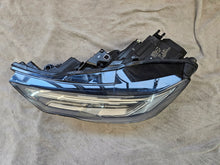 Laden Sie das Bild in den Galerie-Viewer, Frontscheinwerfer Audi A6 4K0941039 LED Ein Stück (Rechts oder Links) Headlight