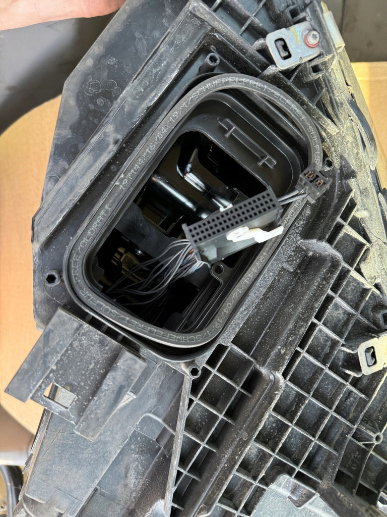 Frontscheinwerfer Mercedes-Benz Gle A1679065704 LED Rechts oder Links