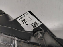 Laden Sie das Bild in den Galerie-Viewer, Frontscheinwerfer Toyota Yaris Cross OD-310 Rechts Scheinwerfer Headlight SCH8559974135ra
