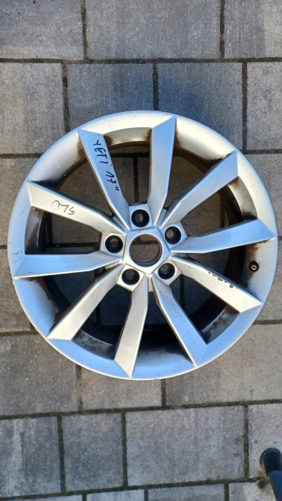 1x Alufelge 17 Zoll 7.0" 5x112 45ET Glanz Silber 5L0601025K Skoda Yeti Rim Wheel FEL8839219922fk