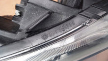 Laden Sie das Bild in den Galerie-Viewer, Frontscheinwerfer Mazda 3 Bl BDG751030 Rechts Scheinwerfer Headlight SCH6846737201wt