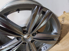 Load image into Gallery viewer, 1x Alufelge 17 Zoll 7.0&quot; 5x112 40ET Glanz 3G0601025BF VW Passat B8 Rim Wheel