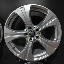 Laden Sie das Bild in den Galerie-Viewer, 4x Alufelge 18 Zoll 8.0" 5x112 38ET Glanz Silber Mercedes-Benz Superb Iii FEL2793127390io