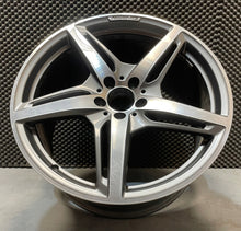 Laden Sie das Bild in den Galerie-Viewer, 1x Alufelge 20 Zoll 11.0&quot; 5x112 68ET A1904010200 Mercedes-Benz Gt Rim Wheel