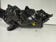 Laden Sie das Bild in den Galerie-Viewer, Frontscheinwerfer Mitsubishi Outlander III 8301C8-53 LED Links Headlight