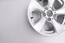 Load image into Gallery viewer, 1x Alufelge 16 Zoll 7.0&quot; 5x120 31ET Glanz Silber 6795805 BMW 1 Rim Wheel