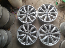 Laden Sie das Bild in den Galerie-Viewer, 4x Alufelge 17 Zoll 7.0" 5x112 34ET Glanz Silber 8A0601025 Audi Rim Wheel FEL1458693868ie
