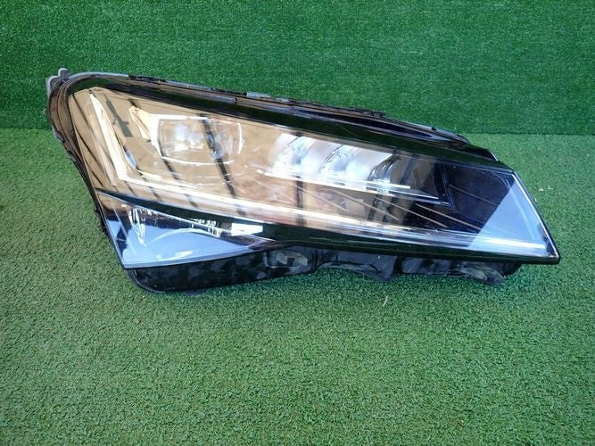 Frontscheinwerfer Skoda Superb III 3V1941016D Rechts Scheinwerfer Headlight