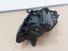 Laden Sie das Bild in den Galerie-Viewer, Frontscheinwerfer Mercedes-Benz W246 A2468207861 Xenon Rechts Headlight SCH2090967235wa