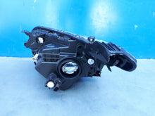 Laden Sie das Bild in den Galerie-Viewer, Frontscheinwerfer Mitsubishi L200 8301C738 Rechts Scheinwerfer Headlight