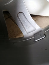 Load image into Gallery viewer, 1x Alufelge 19 Zoll 7.0&quot; 5x114.3 50ET 9965037090 Mazda Cx5 Cx7 Rim Wheel