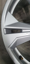 Load image into Gallery viewer, 1x Alufelge 19 Zoll 8.0" 5x112 49ET Glanz 8Y0601025K Audi A3 Rim Wheel FEL2797486765td