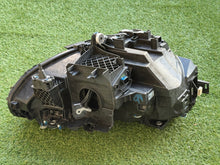 Laden Sie das Bild in den Galerie-Viewer, Frontscheinwerfer BMW 9501481-04 Links Scheinwerfer Headlight SCH6661912735za