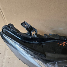 Laden Sie das Bild in den Galerie-Viewer, Frontscheinwerfer Toyota Camry 81110-33D71 Rechts Scheinwerfer Headlight SCH9016641453ac