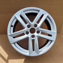 Laden Sie das Bild in den Galerie-Viewer, 1x Alufelge 17 Zoll 7.0" 5x112 8W0601025P Audi A4 B9 Rim Wheel FEL7501615053gi