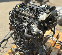 Laden Sie das Bild in den Galerie-Viewer, Motor Ford Kuga III YLDC 2.0 TDCI 150PS 110kW 160TKm 2021 Diesel Engine Komplett MOT3185482752kw