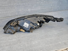 Laden Sie das Bild in den Galerie-Viewer, Frontscheinwerfer Peugeot 308 6284L256 9816990580 Vorderseite Headlight SCH1325255782sd