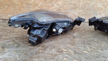 Load image into Gallery viewer, Frontscheinwerfer Mazda 2 Dl LED Ein Satz Scheinwerfer Headlight SCH4916556039jm