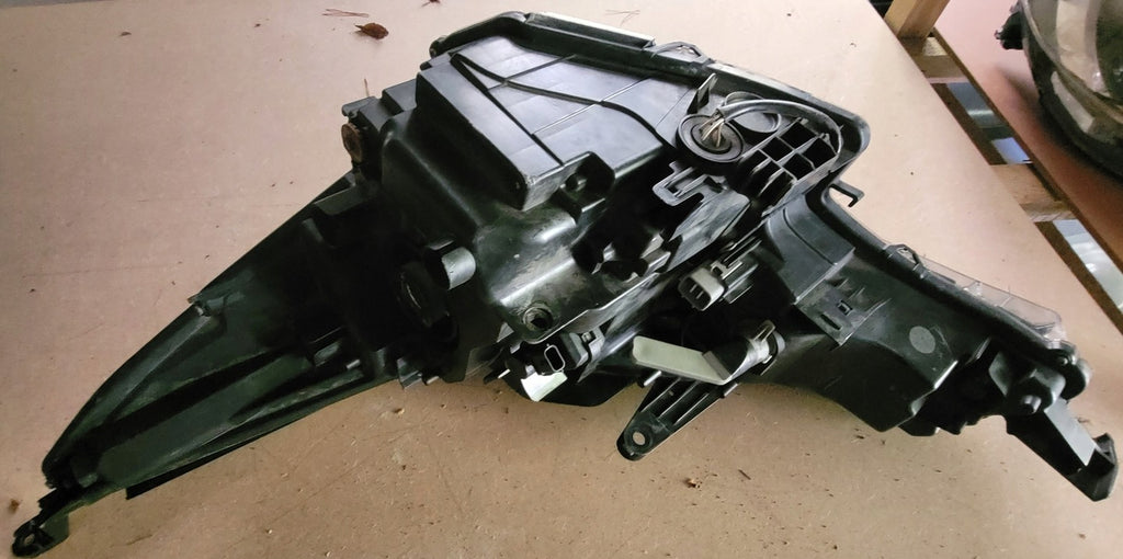 Frontscheinwerfer Toyota Avensis 81130 05380 Rechts Scheinwerfer Headlight SCH9946599425gb
