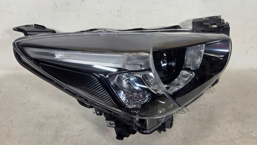 Frontscheinwerfer Mazda II D43N-51040 Links Scheinwerfer Headlight SCH8465609800ys