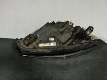 Laden Sie das Bild in den Galerie-Viewer, Frontscheinwerfer Mercedes-Benz W176 A1769068900 Links Scheinwerfer Headlight SCH9708372197gs