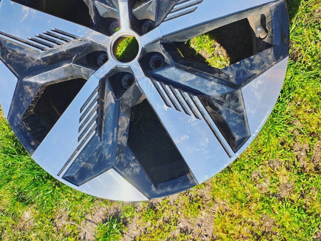 1x Alufelge 20 Zoll 5x114.3 403003990R Renault Megane I E-Tech Rim Wheel FEL4987104467ld