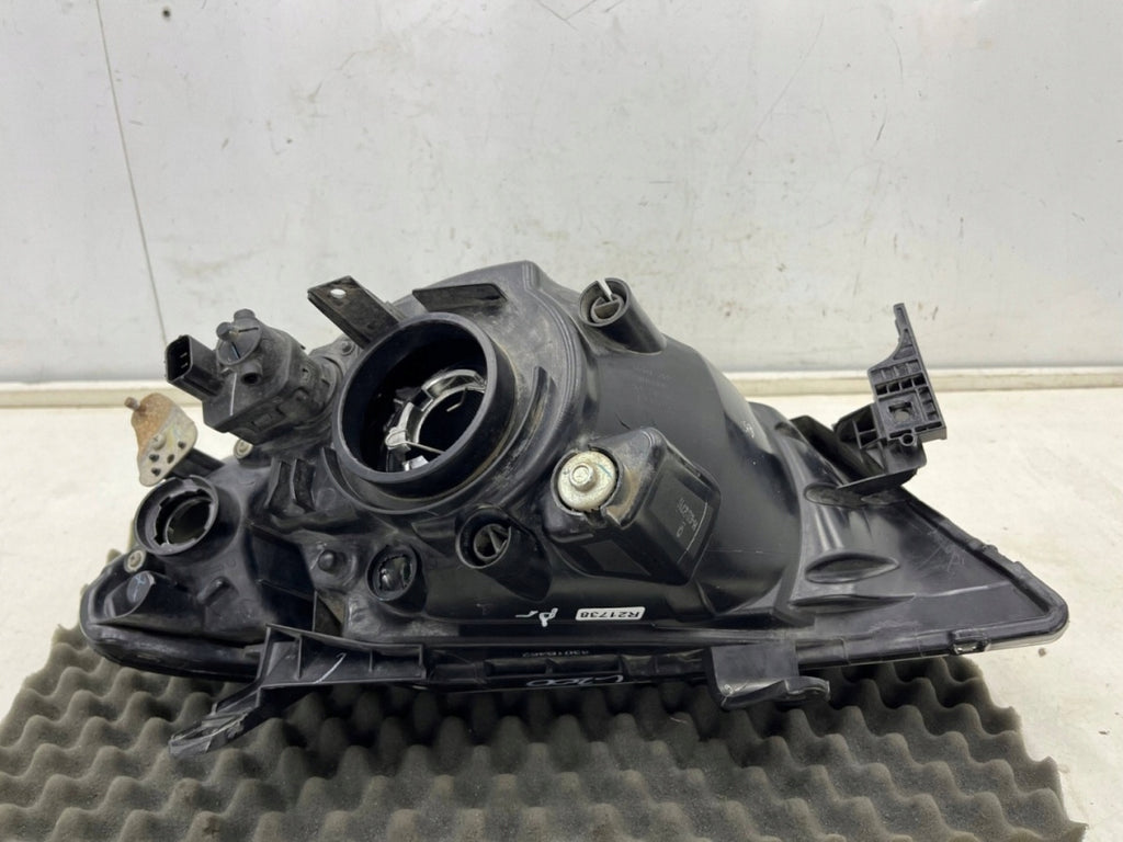 Frontscheinwerfer Mitsubishi L200 8301B462 Rechts Scheinwerfer Headlight SCH9852713772jt