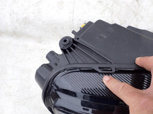 Laden Sie das Bild in den Galerie-Viewer, Frontscheinwerfer Skoda Karoq 57B941010 Rechts Scheinwerfer Headlight SCH6932406284mm