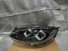 Laden Sie das Bild in den Galerie-Viewer, Frontscheinwerfer Ford Kuga LV4B-13E017-AH Links Scheinwerfer Headlight