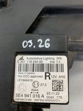 Laden Sie das Bild in den Galerie-Viewer, Frontscheinwerfer Skoda Octavia 5E1941016A Rechts Scheinwerfer Headlight SCH6401245417tx