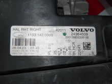 Laden Sie das Bild in den Galerie-Viewer, Frontscheinwerfer Volvo 24364509 Rechts Scheinwerfer Headlight SCH1086075210rm